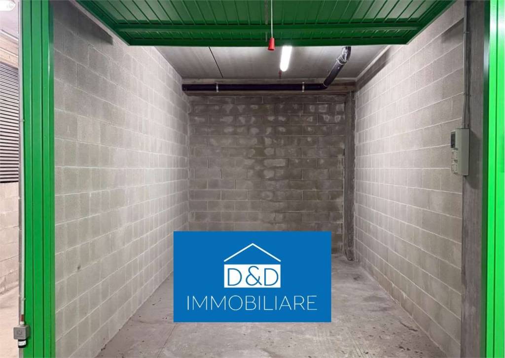 locale di sgombero in vendita a Torino in zona Borgo San Paolo