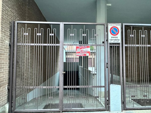box auto in vendita a Torino in zona Aurora