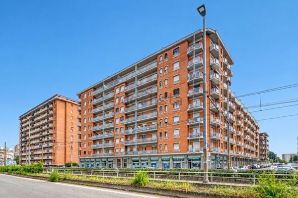 appartamento in vendita a Torino in zona Lucento