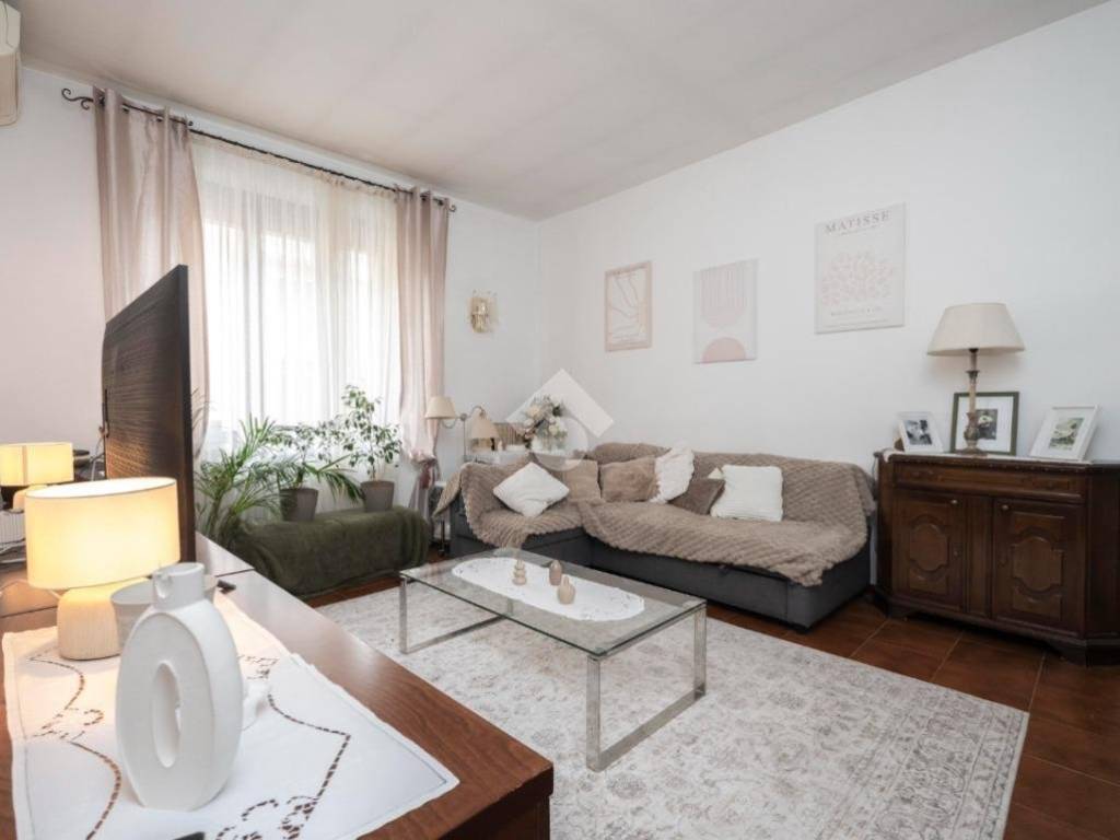 appartamento in vendita a Torino in zona Pozzo Strada