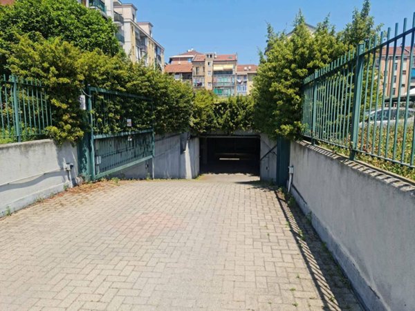 box auto in vendita a Torino in zona Pozzo Strada