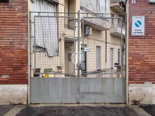 box auto in vendita a Torino in zona Madonna di Campagna