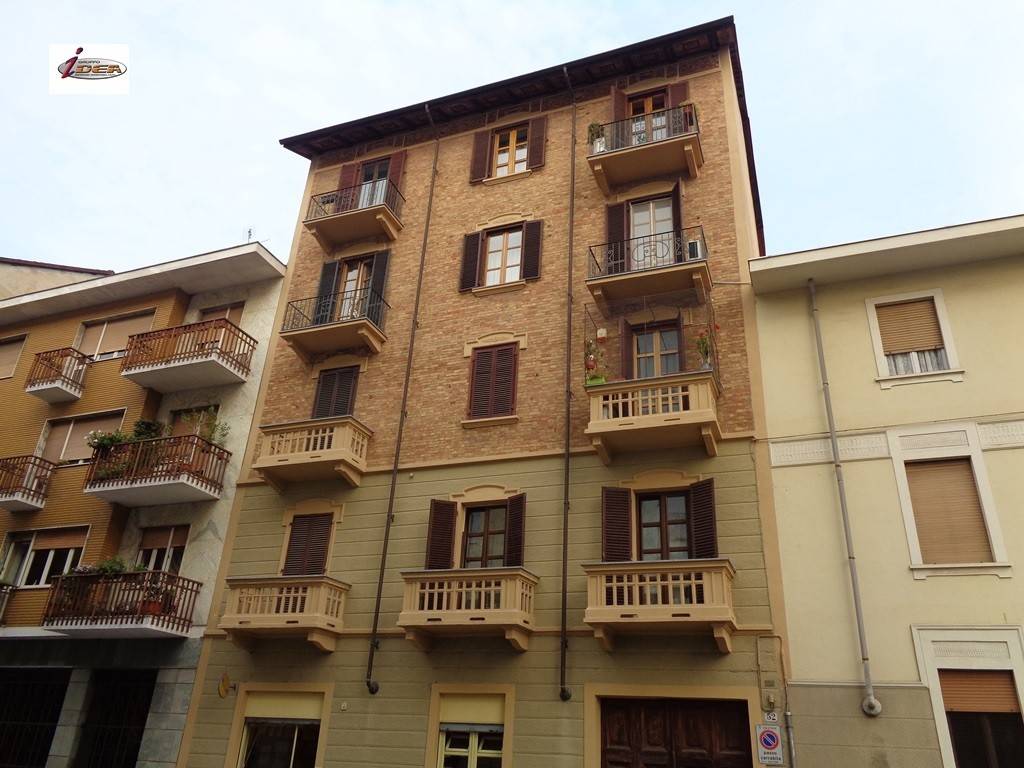 appartamento in vendita a Torino in zona Parella