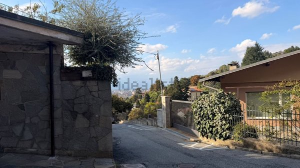appartamento in vendita a Torino in zona Cavoretto