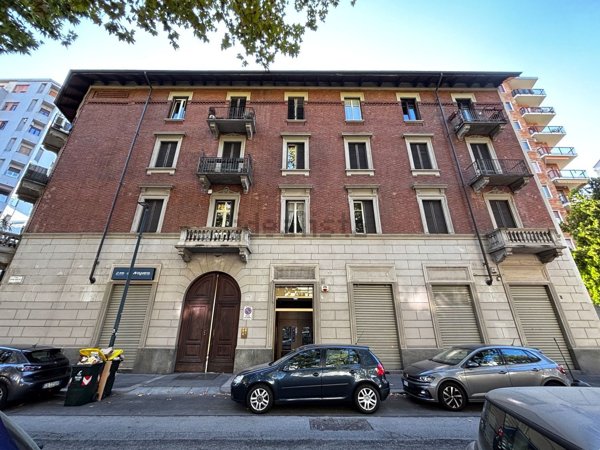 appartamento in vendita a Torino in zona Lingotto