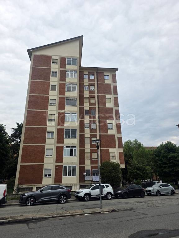 appartamento in vendita a Torino in zona Vallette