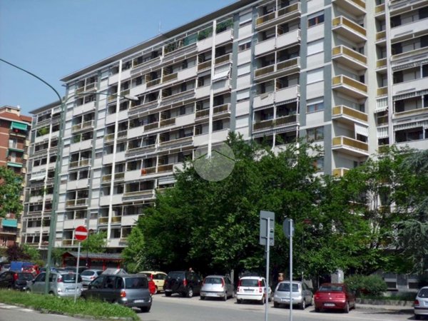 appartamento in vendita a Torino in zona Lingotto