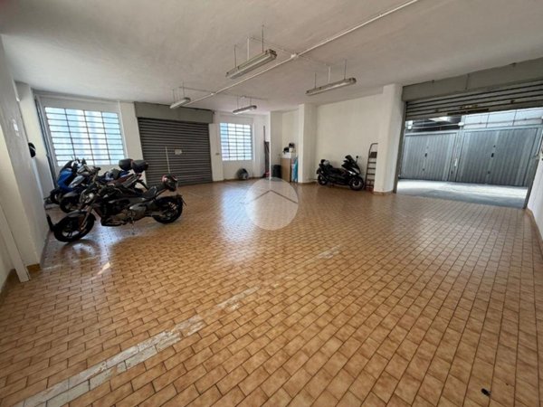 box auto in vendita a Torino in zona Borgata Vittoria