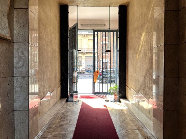 appartamento in vendita a Torino in zona Cit Turin