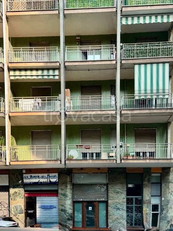 locale commerciale in vendita a Torino in zona San Donato