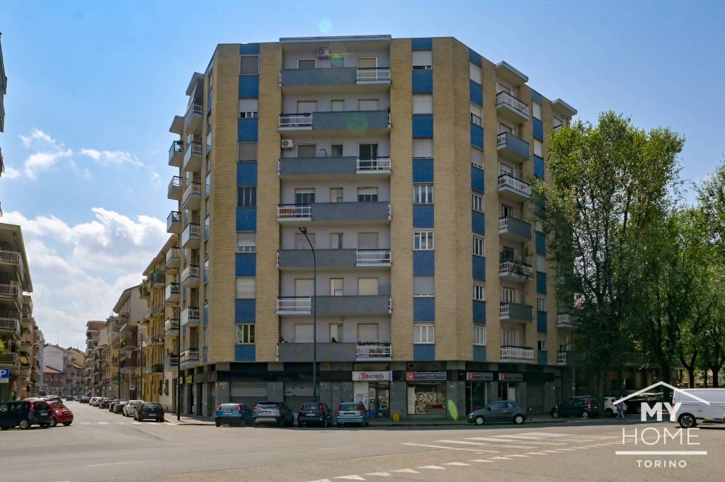 appartamento in vendita a Torino in zona Borgata Vittoria