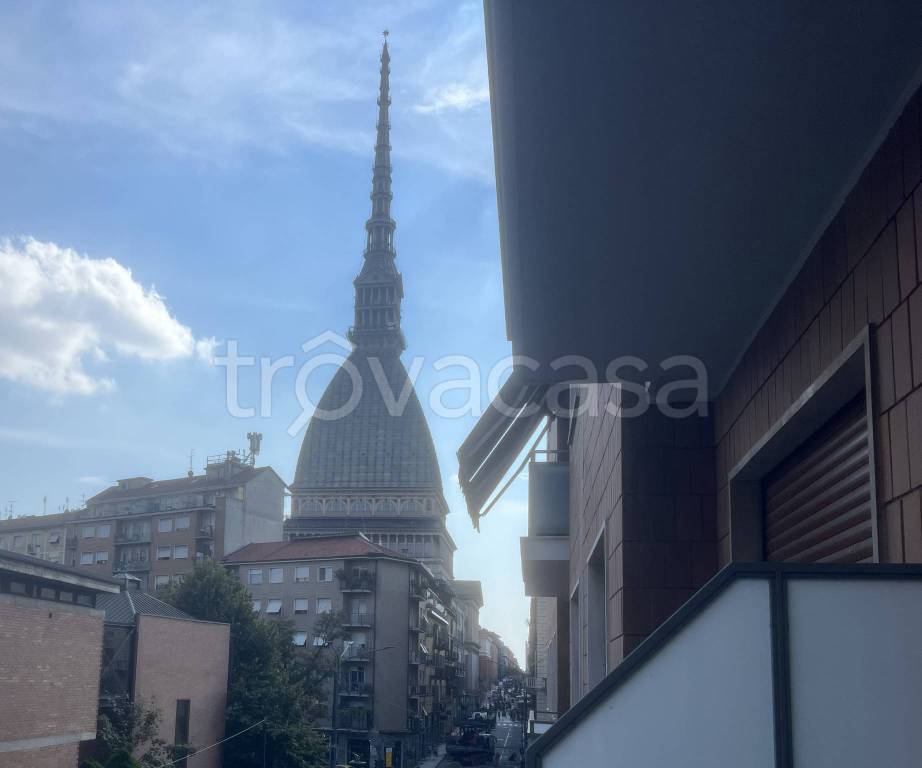 appartamento in vendita a Torino in zona Vanchiglia