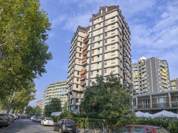 appartamento in vendita a Torino in zona Lingotto