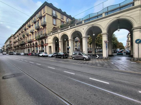 box auto in vendita a Torino in zona Centro Storico