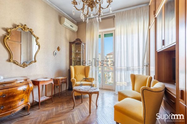appartamento in vendita a Torino in zona Cenisia