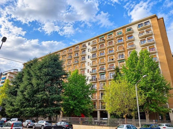 appartamento in vendita a Torino in zona Santa Rita
