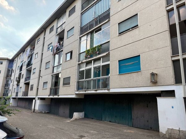 appartamento in vendita a Torino in zona Falchera