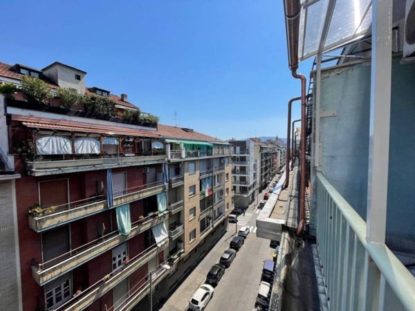appartamento in vendita a Torino in zona Santa Rita