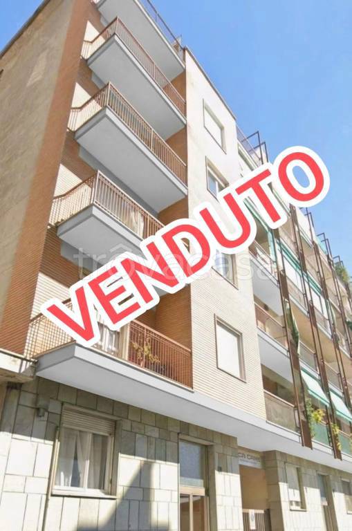 appartamento in vendita a Torino in zona Borgata Vittoria