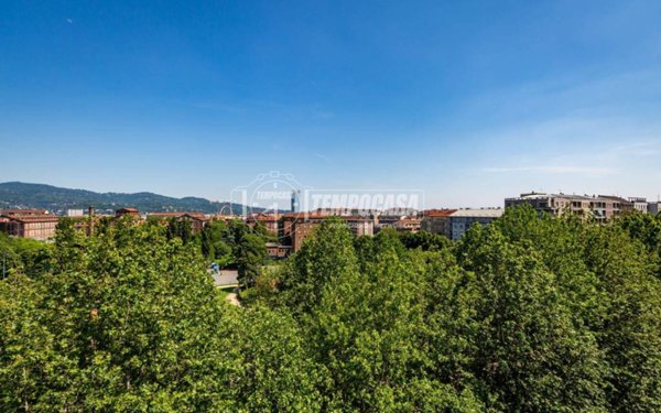 appartamento in vendita a Torino in zona Santa Rita