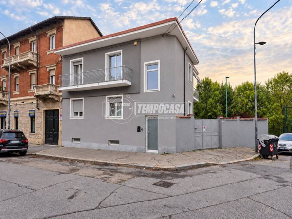 casa indipendente in vendita a Torino in zona Lucento