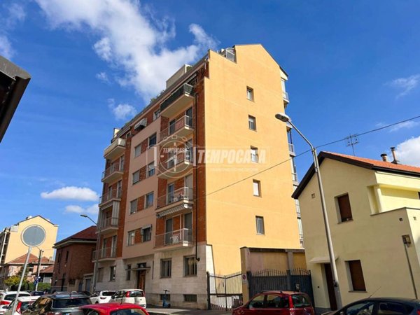 appartamento in vendita a Torino in zona Santa Rita