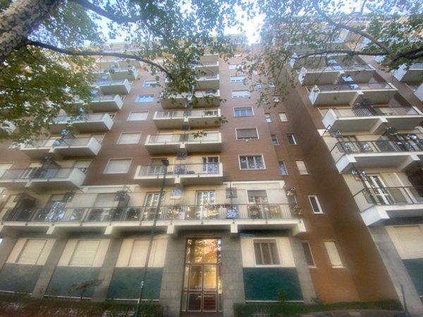 appartamento in vendita a Torino in zona Lingotto