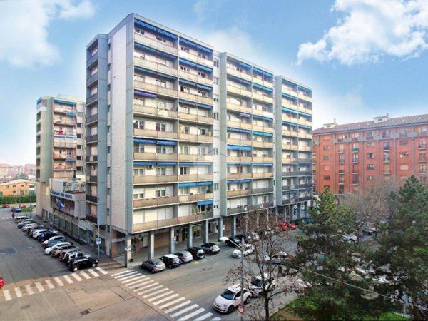 appartamento in vendita a Torino in zona Lingotto