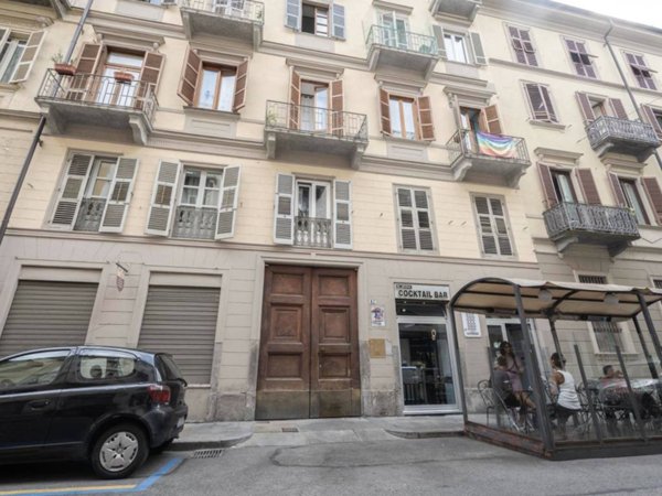 appartamento in vendita a Torino in zona San Salvario