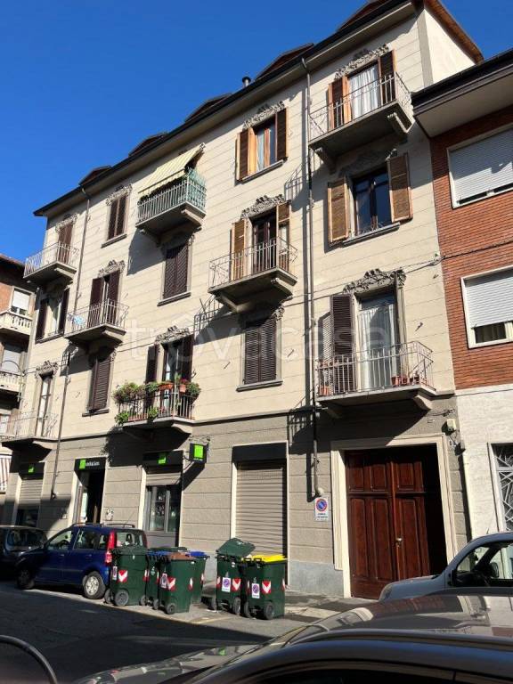 appartamento in vendita a Torino in zona Cenisia