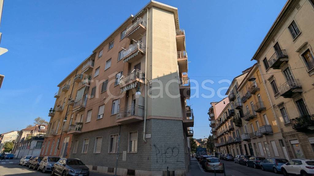appartamento in vendita a Torino in zona Regio Parco