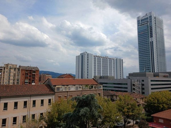 appartamento in vendita a Torino in zona Cit Turin