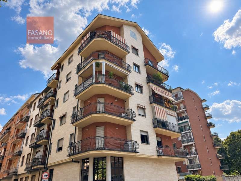 appartamento in vendita a Torino in zona Santa Rita