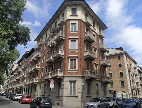 appartamento in vendita a Torino in zona Cenisia