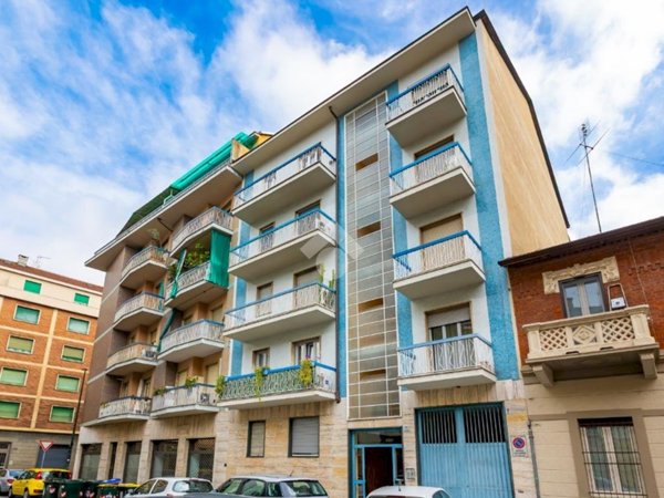 appartamento in vendita a Torino in zona Parella