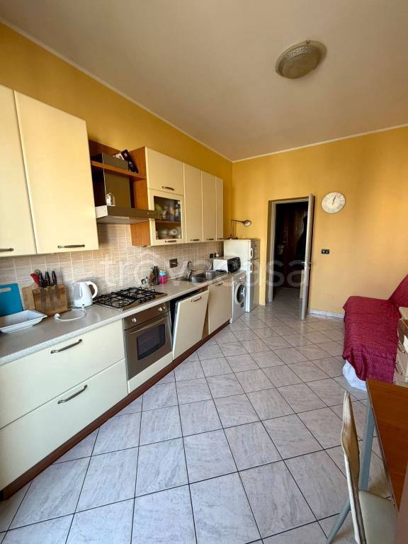 appartamento in vendita a Torino in zona Millefonti