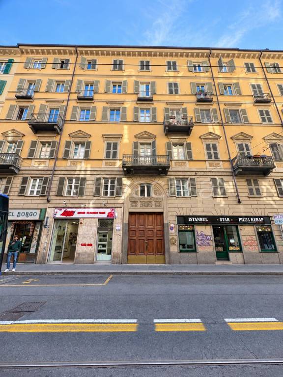 box auto in vendita a Torino in zona Vanchiglia