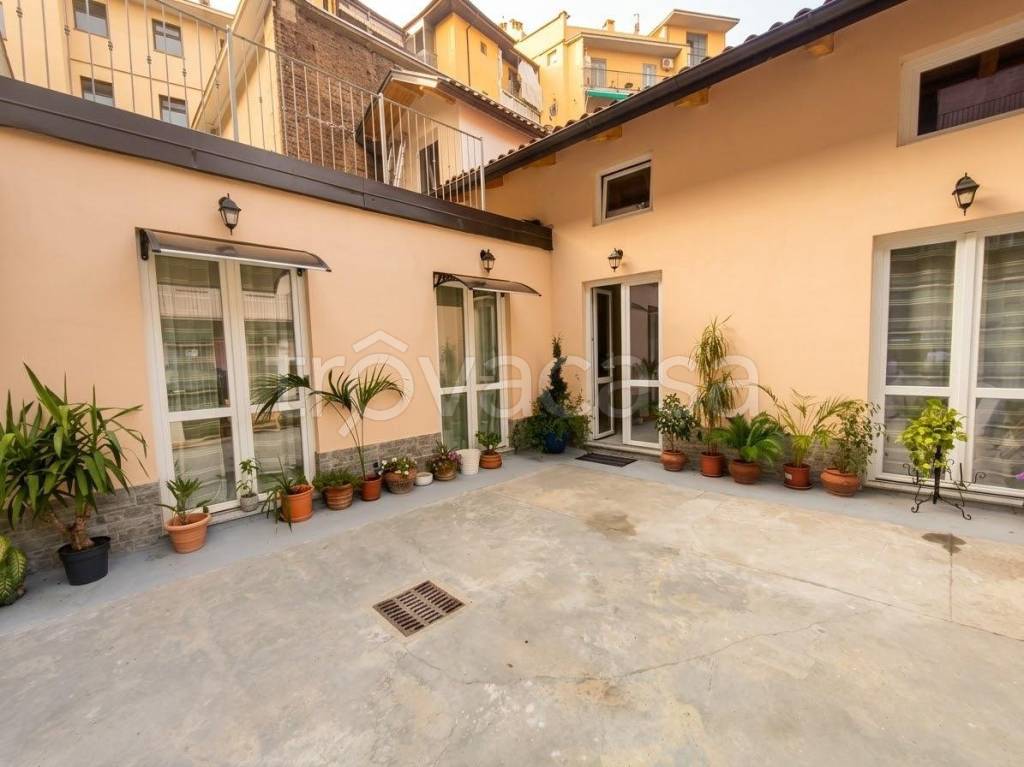 casa indipendente in vendita a Torino in zona Borgata Vittoria