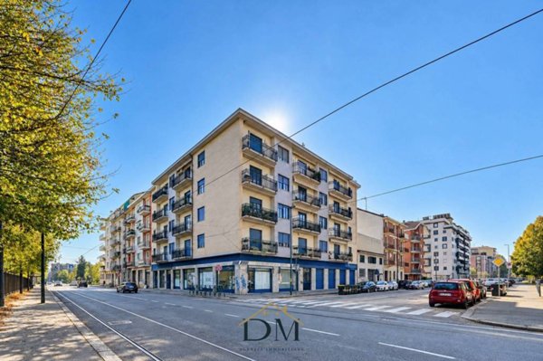appartamento in vendita a Torino in zona Lingotto