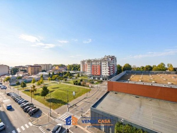 appartamento in vendita a Torino in zona Lingotto
