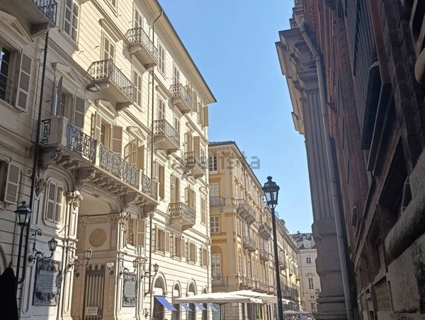 appartamento in vendita a Torino in zona Aeronautica