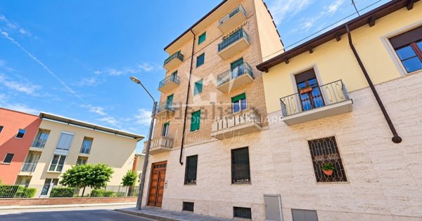 appartamento in vendita a Torino in zona Santa Rita