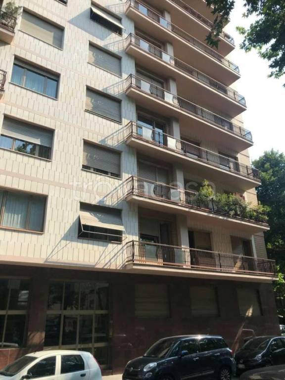 ufficio in vendita a Torino in zona Parella