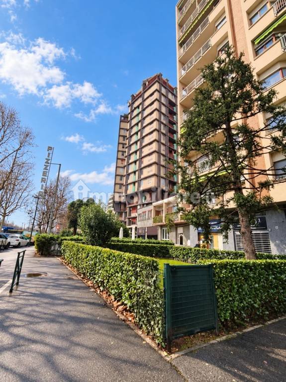 box auto in vendita a Torino in zona Mirafiori Sud