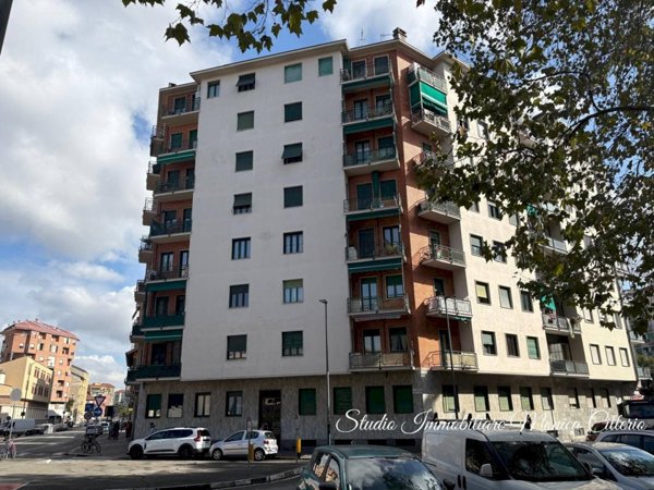 appartamento in vendita a Torino in zona Regio Parco