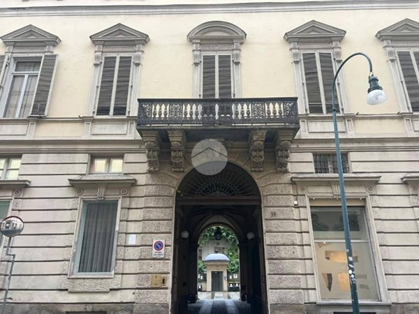 box auto in vendita a Torino in zona Centro Storico