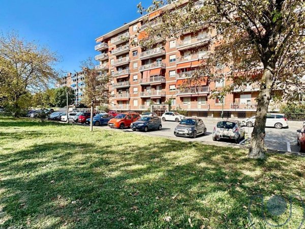 appartamento in vendita a Torino in zona Mirafiori Nord