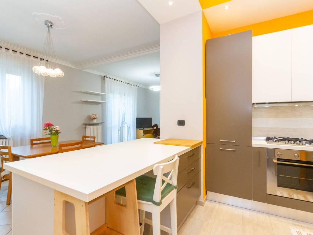 appartamento in vendita a Torino in zona Parella