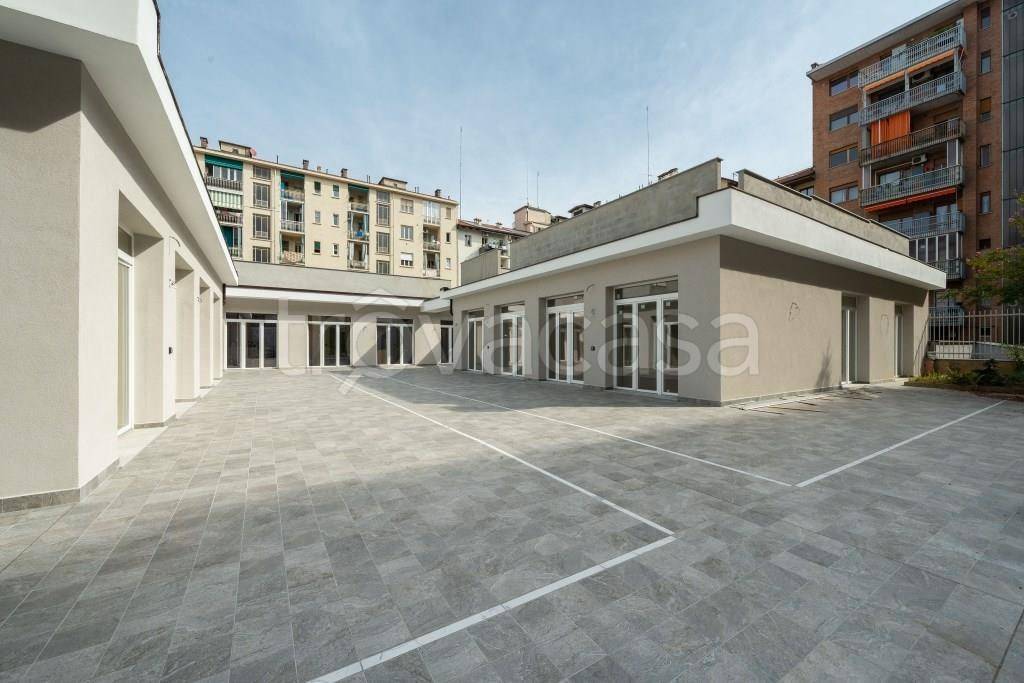 appartamento in vendita a Torino in zona Cit Turin