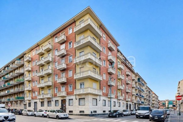 appartamento in vendita a Torino in zona Borgata Vittoria